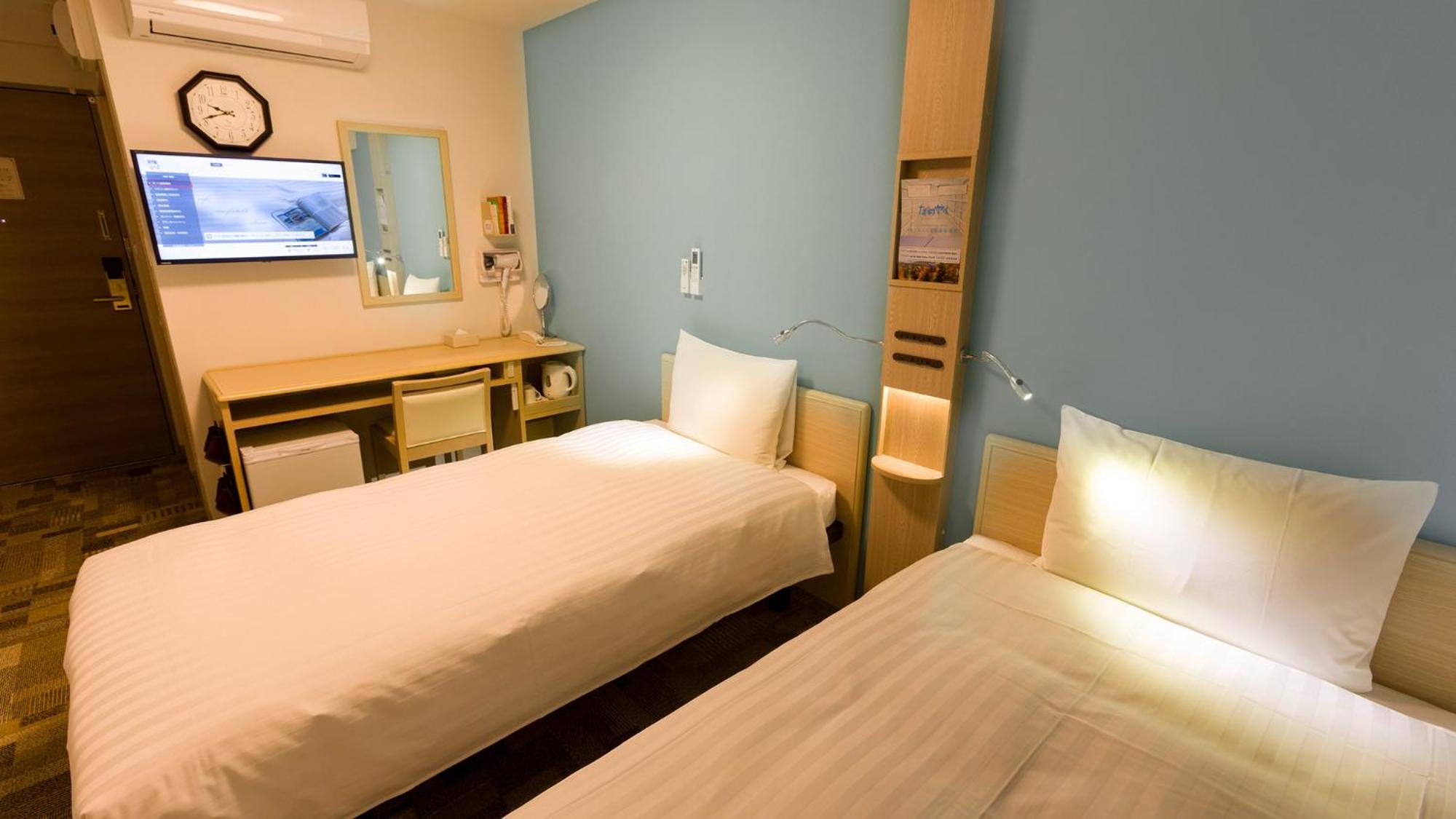 Toyoko Inn Nagoya Meieki Minami Room photo