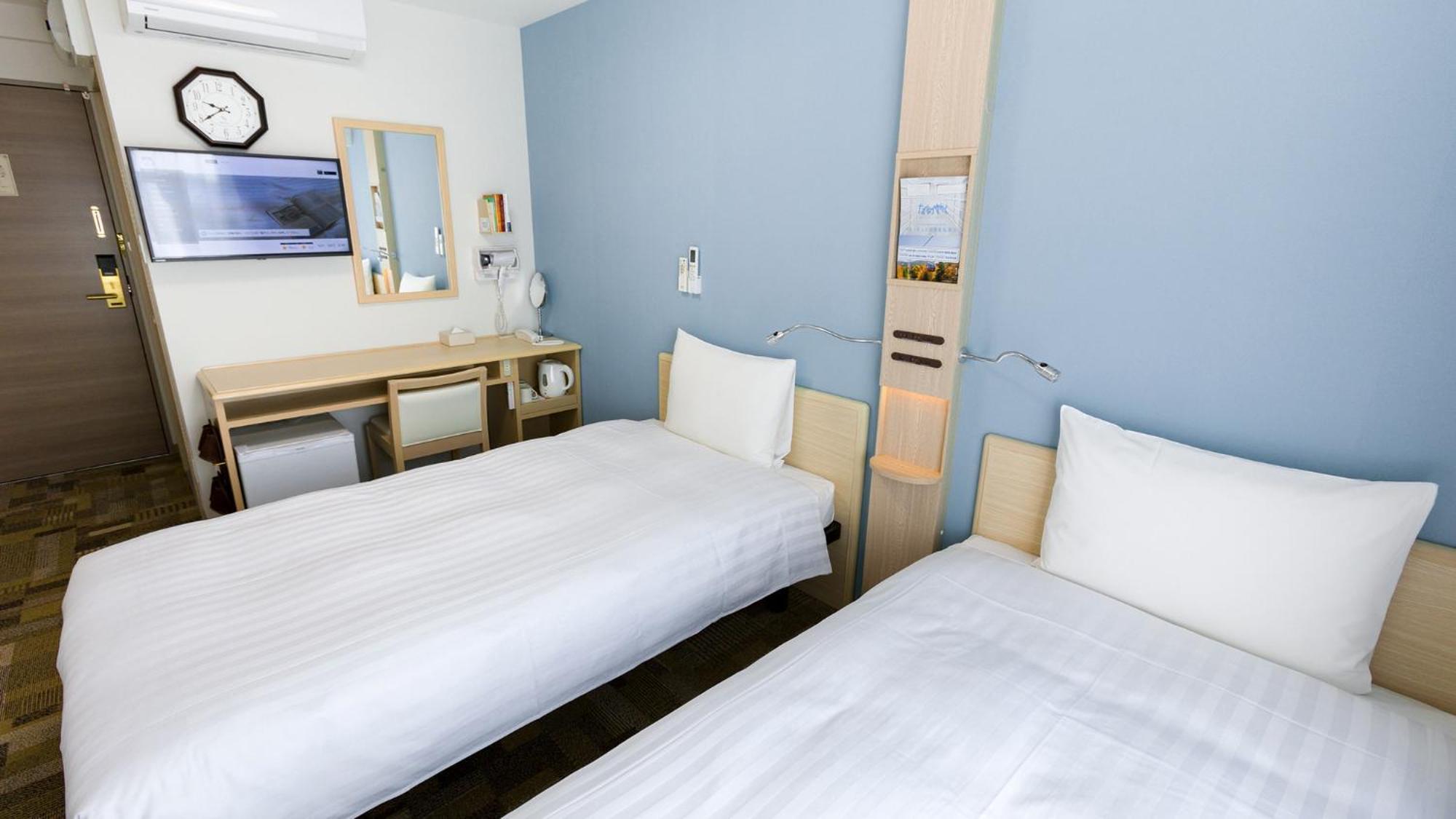 Toyoko Inn Nagoya Meieki Minami Room photo
